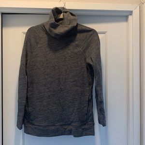 Lululemon turtleneck pullover